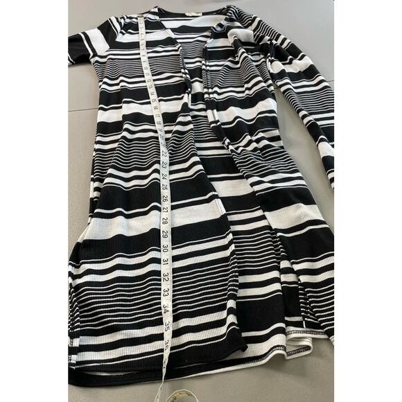 Olivia Rae Cardigan Sweater Open Front Waffle‎ Knit Striped Black White Large - Picture 12 of 12
